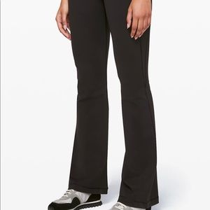 High rise Lululemon yoga pants